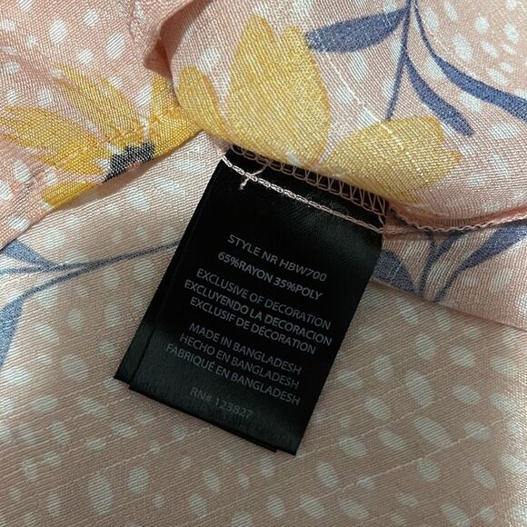 NWT- Harvé Benard - L - Picture 7 of 8